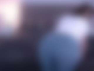 MagicPeachs's Live Sex Cam Show