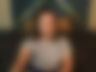 MagicPeachs's Live Sex Cam Show