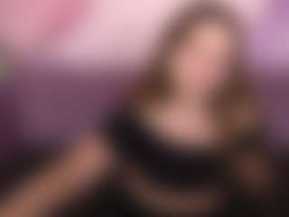 MagicPeachs's Live Sex Cam Show