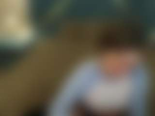 MagicPeachs's Live Sex Cam Show