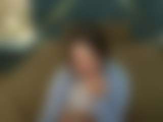 Live cam show with MagicPeachs - Handjob on SquirtSoMuch