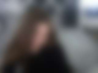 Live cam show with MagicPeachs - Handjob on Mixed Magazine Live