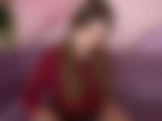 Live cam show with MagicPeachs - Fingers on Mixed Magazine Live