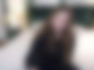 MagicPeachs's Live Sex Cam Show