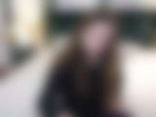 MagicPeachs's Live Sex Cam Show