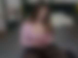 MagicPeachs's Live Sex Cam Show