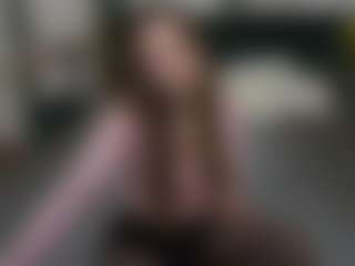 MagicPeachs's Live Sex Cam Show