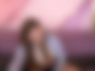 Live cam show with MagicPeachs - Fingers on Camsoda