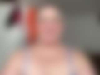 Live cam show with GoddessKing Adriane - Big Tits on wildcum.com