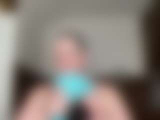 Live cam show with GoddessKing Adriane - Lactation on Camming Site