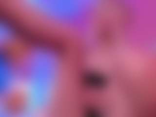 Live cam show with emilly-william - Petite on Soda Cam