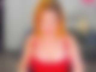 Live cam show with EmilyMidlton - Average on milfzrlive.com