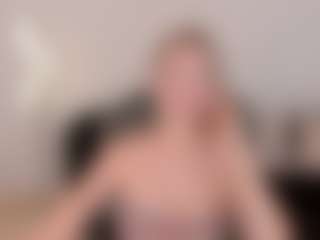 Live cam show with AnastasiaBoiko - Living Room on sexylive.show