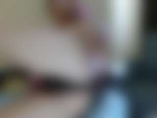 LindaErnestine's Live Sex Cam Show