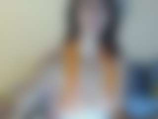Live cam show with LindaErnestine - Living Room on sexylivex.com