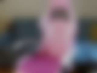 LindaErnestine MILF webcam performer live streaming