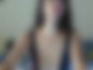 LindaErnestine MILF webcam performer live streaming