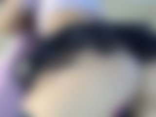 LindaErnestine MILF webcam performer live streaming