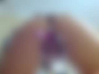LindaErnestine's Live Sex Cam Show