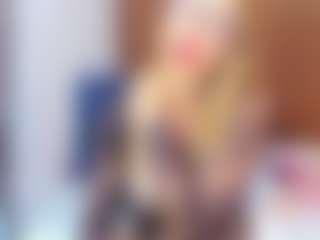 Live cam show with CATIAJONES - Middle Aged on Adult Interactions