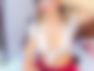 Live cam show with CATIAJONES - Mature on Camming Site