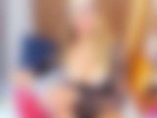 Live cam show with CATIAJONES - MILF on xDating