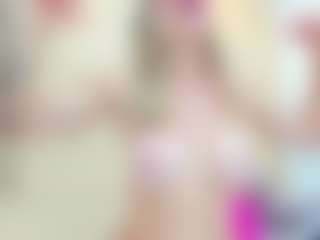 Live cam show with CATIAJONES - Bikini on Camsoda Late Night
