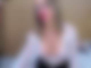 Live cam show with CATIAJONES - Blonde Hair Middle Aged on CamwithHer