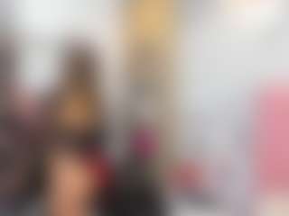 Live cam show with CATIAJONES - Muscle on madthumbs