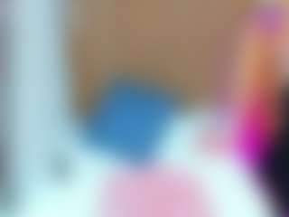 Live cam show with CATIAJONES - Mature on Milfs Live