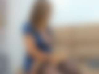 Live cam show with CATIAJONES - Athletic on CamClone