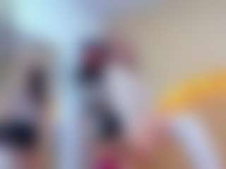Live cam show with CATIAJONES - Butt Plug on Camsoda