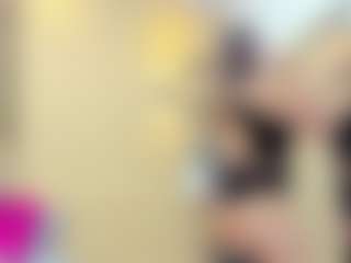 Live cam show with CATIAJONES - Athletic Middle Aged on Strip Flash - Live Sex Shows