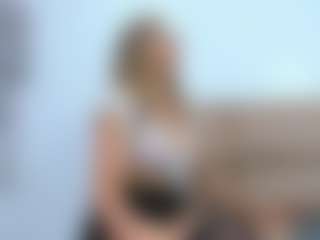 Live cam show with CATIAJONES - Brown Eyes Mature on Camsoda