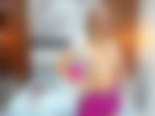 Live-Cam-Show mit CATIAJONES - Athletic Middle Aged auf Camsoda