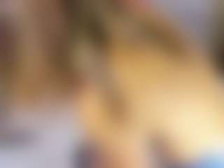 Live cam show with CATIAJONES - Small Ass on CamwithHer