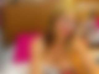 Live cam show with CATIAJONES - Thong on CamSextacy