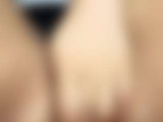 Live cam show with Dalila-3squirt - Nipple Piercings on Camsoda