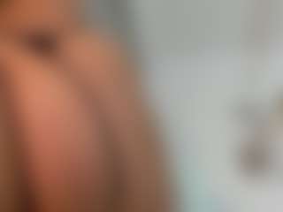 Live cam show with Dulce Melodia - Big Tits on Free Soda