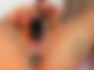 Live cam show with Dulce Melodia - Bedroom on Mixed Magazine Live