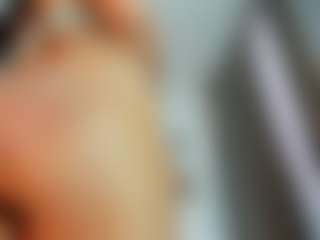 Live cam show with Dulce Melodia - Thick on Camsoda