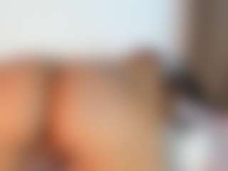 Dulce Melodia's Live Sex Cam Show
