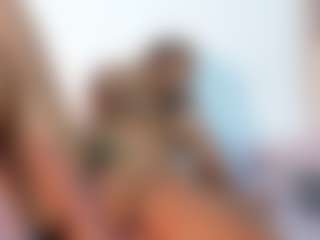 Live cam show with Dulce Melodia - Bedroom on Camsoda