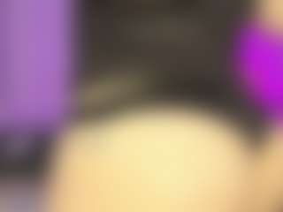 Live cam show with Sammy-Saenz - White on camgirlchat.live