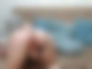 SopheyMoon23 MILF webcam performer live streaming