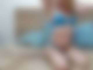 Live cam show with SopheyMoon23 - Kinky on LiveSexCams6