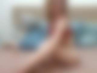 Live cam show with SopheyMoon23 - Kinky on fuklive.com