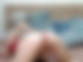 Live cam show with SopheyMoon23 - Kinky on Camsoda