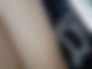Live cam show with Alissa - Toys on chickslive.net