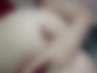 Live cam show with Alissa - Fetish on Chatstar